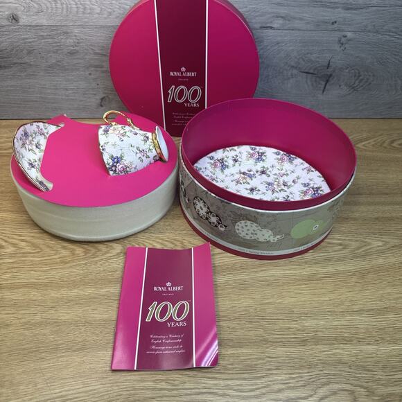 Royal Albert 100 Years 1940 3-Piece Set (Teacup, Saucer & Plate 8") - Picture 1 of 10